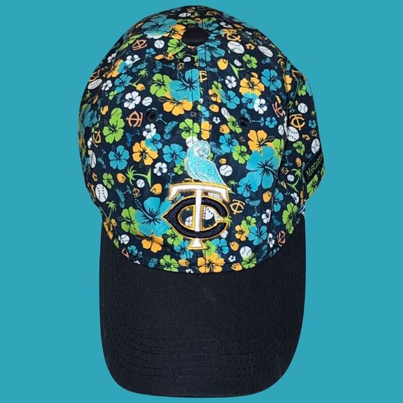 Minnesota Twins Margaritaville Jimmy Buffett Parrot Cap Strapback Hat MLB - Picture 1 of 6